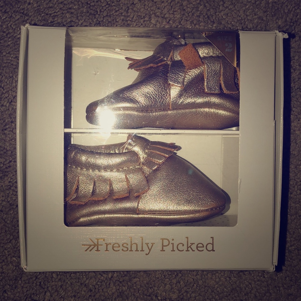 Freshly Picked baby moccasins, Size 2, 6-12 mos